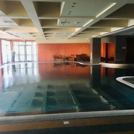 Апартамент Elite Apartment 70 M2 Royal Beach *